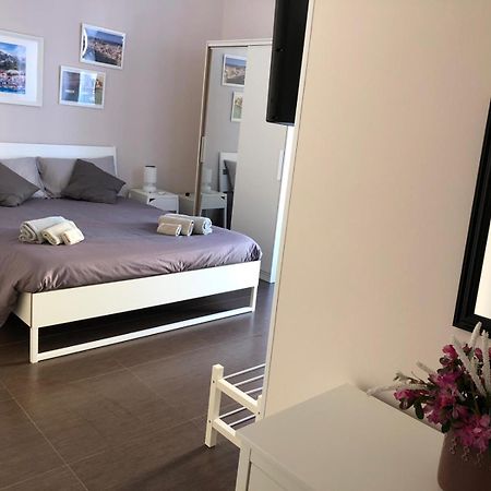 Le Suites Maor Gaeta Bilik gambar