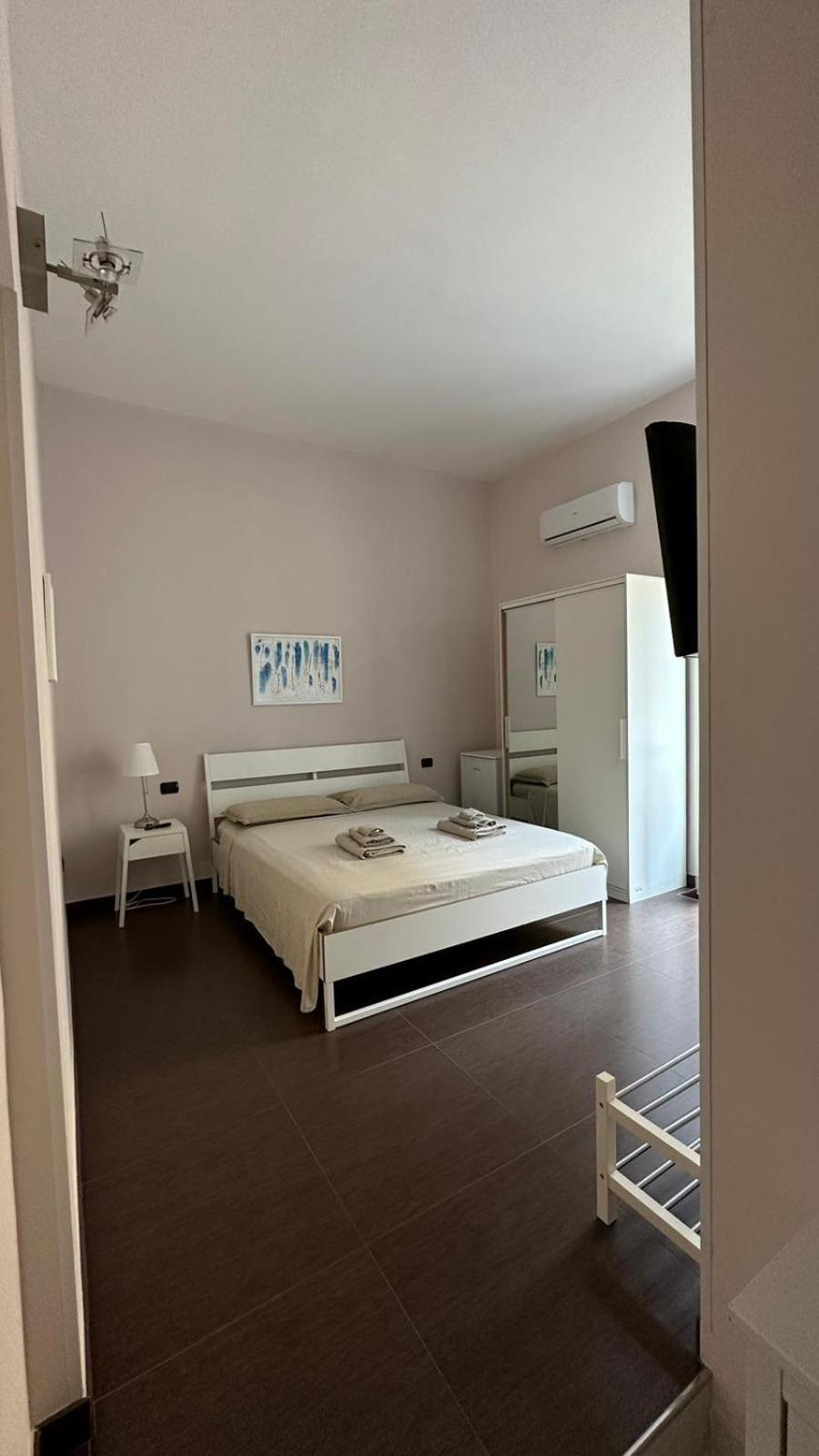 Le Suites Maor Gaeta Bilik gambar