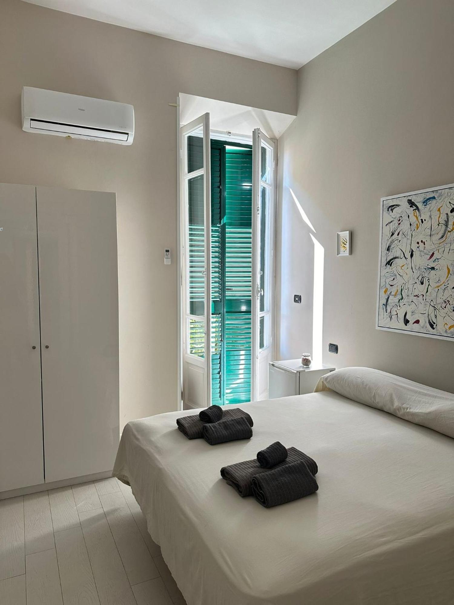 Le Suites Maor Gaeta Luaran gambar